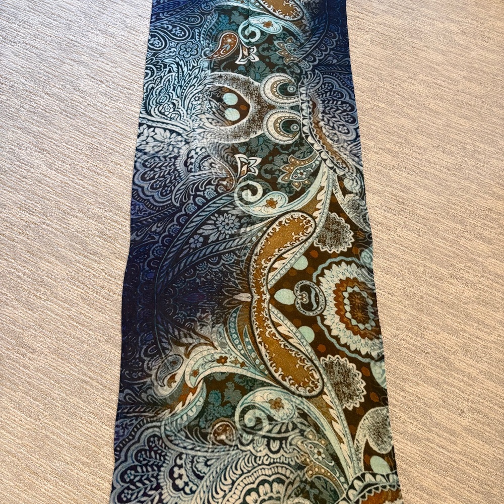 Bindya Scarf